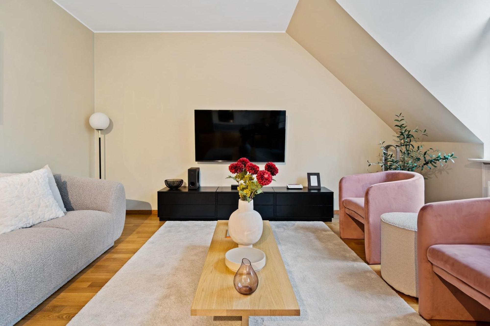 Chic 2Br Stay In Luxembourg With Free Parking Экстерьер фото