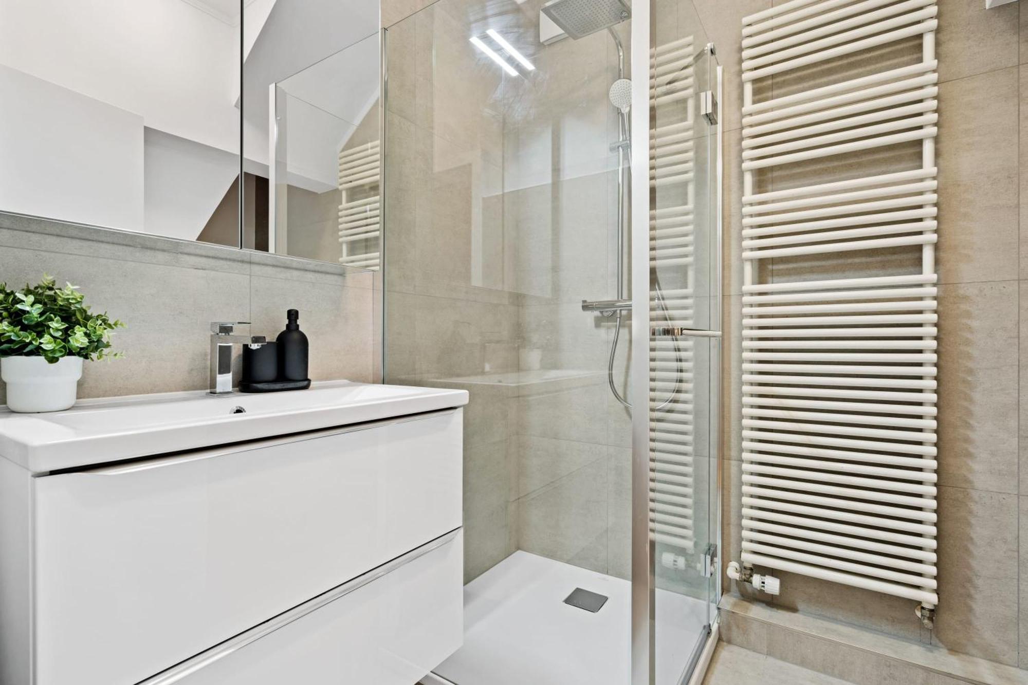 Chic 2Br Stay In Luxembourg With Free Parking Экстерьер фото